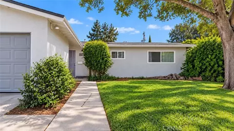 Exterior - 904 Sequoia St, San Bernardino, CA 92407 photo 2 of 4