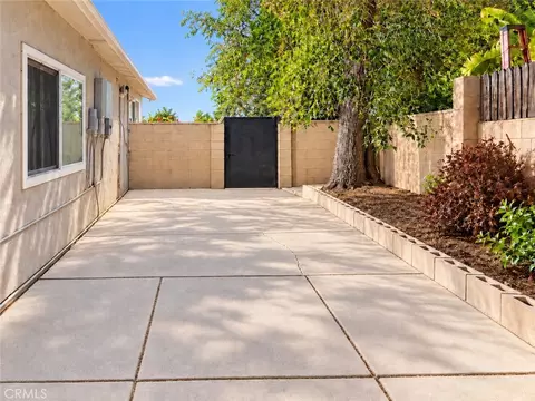 Exterior - 904 Sequoia St, San Bernardino, CA 92407 photo 4 of 4