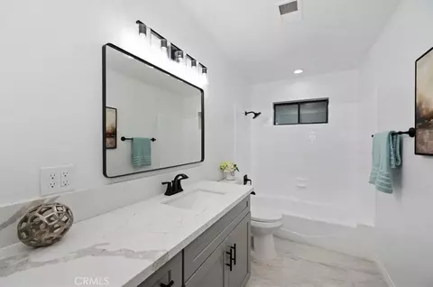 Bath - 347 Birchwood, Lake Arrowhead, CA 92352 photo 3 of 3
