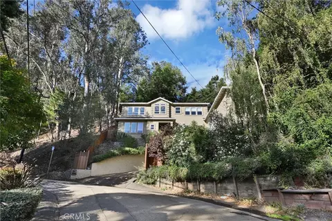 7010 Pinehaven, Oakland, CA 94611