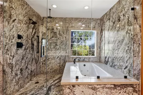 Bath - 103 Pine Rdg, Crestline, CA 92325 photo 5 of 7