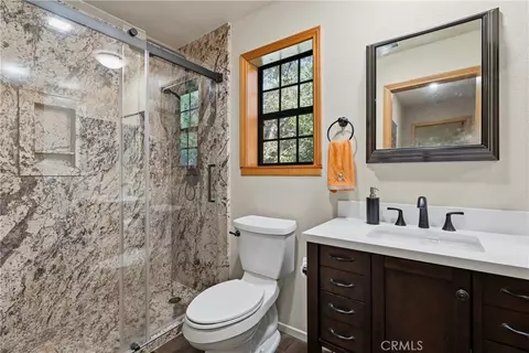 Bath - 103 Pine Rdg, Crestline, CA 92325 photo 2 of 7