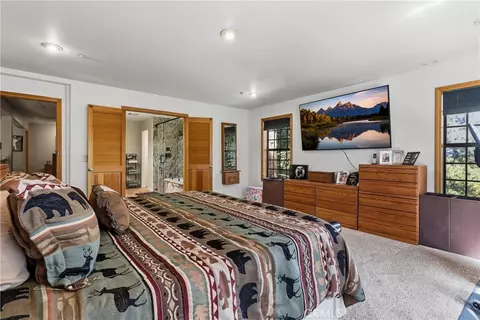 Bedroom - 103 Pine Rdg, Crestline, CA 92325 photo 6 of 9