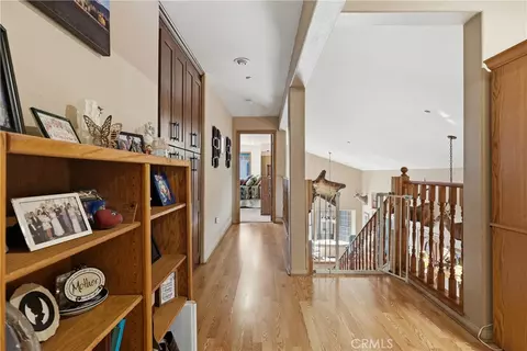 Entry Way - 103 Pine Rdg, Crestline, CA 92325 photo 2 of 3