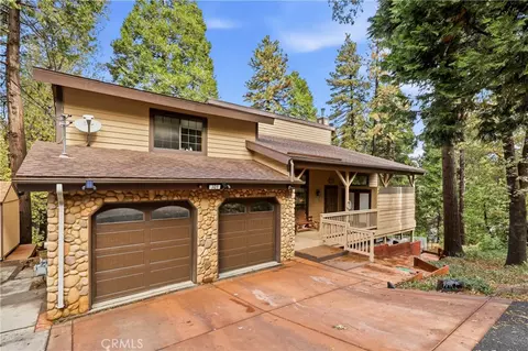 Exterior - 103 Pine Rdg, Crestline, CA 92325 photo 9 of 10