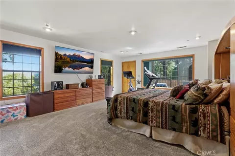 Bedroom - 103 Pine Rdg, Crestline, CA 92325 photo 1 of 9