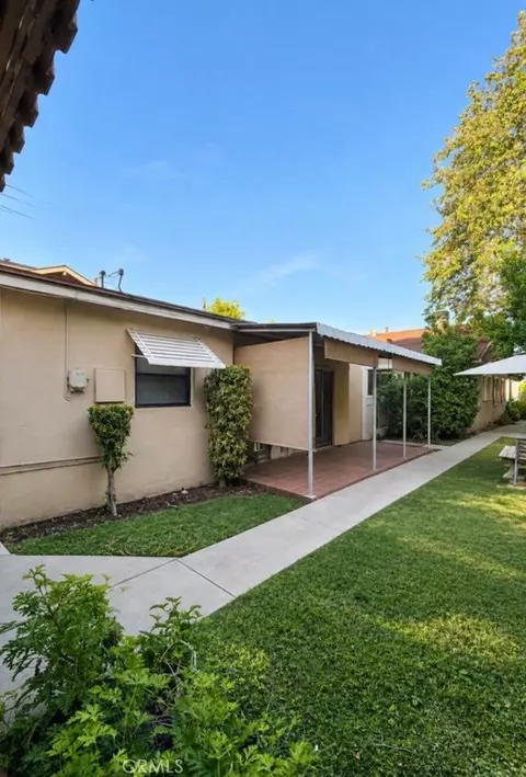 Exterior - 511 S Hudson, Pasadena, CA 91101 photo 1 of 4
