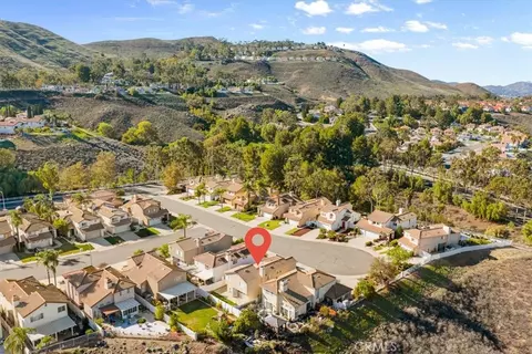 View/Area - 17987 Spring View Ct, Riverside, CA 92503 photo 1 of 7