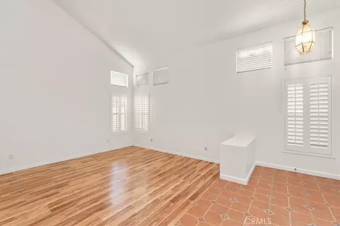 Living - 17987 Spring View Ct, Riverside, CA 92503 photo 2 of 14