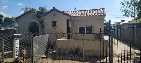 2062 E Hatchway St, Compton, CA 90222 photo 2