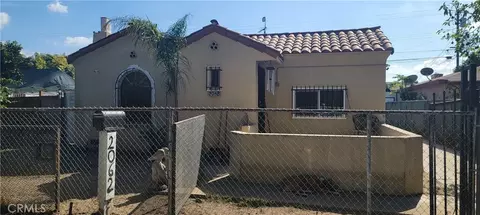 2062 E Hatchway St, Compton, CA 90222 photo 4