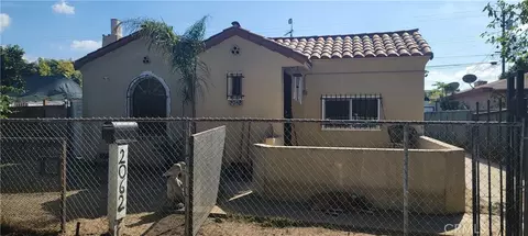 2062 E Hatchway St, Compton, CA 90222 photo 4