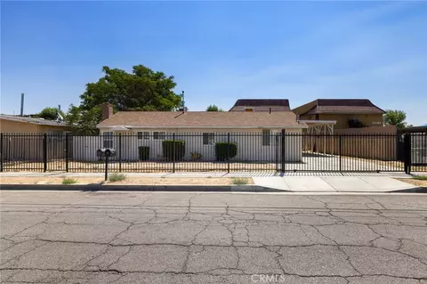 38126 11th St E, Palmdale, CA 93550