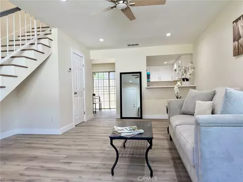 810 W Compton Blvd #7, Compton, CA 90220