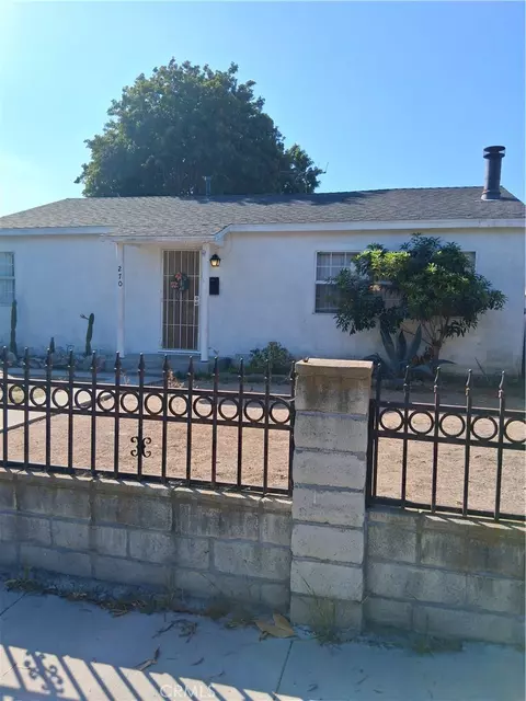 Other - 270 E Heath Ln, Long Beach, CA 90805 photo 2 of 9