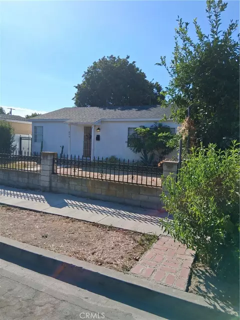 270 E Heath Ln, Long Beach, CA 90805