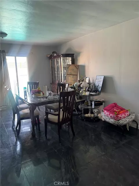 Dining - 404 Poinsettia, Compton, CA 90221 photo 1 of 2