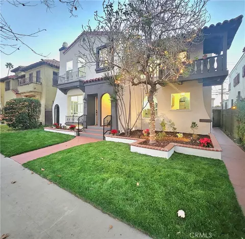 3104 W 43rd Pl, Los Angeles, CA 90008