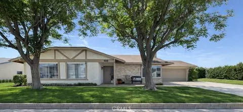 5821 Crown Dr, Jurupa Valley, CA 91752
