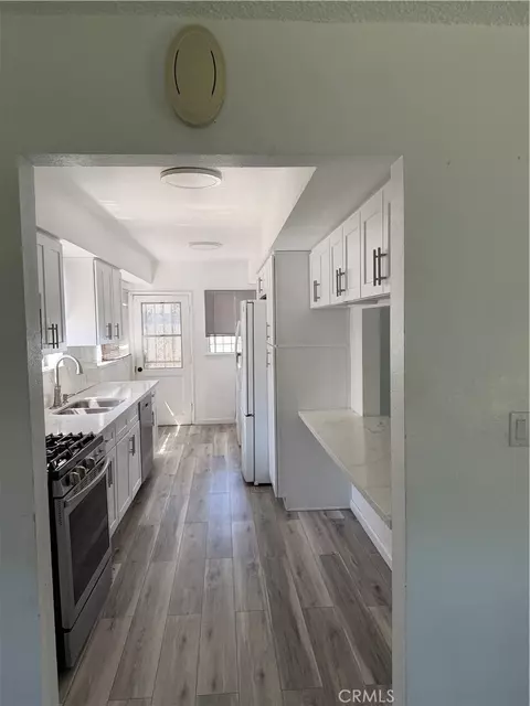 1705 W Arbutus, Compton, CA 90220 photo 3