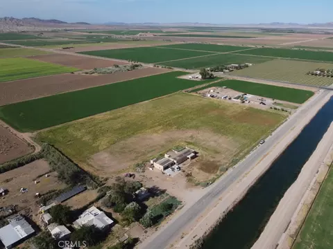 9270 4th Ave, Blythe, CA 92225