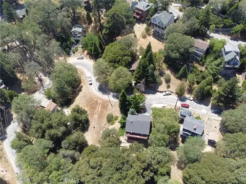 338 Davos Dr, Crestline, CA 92325 photo 5