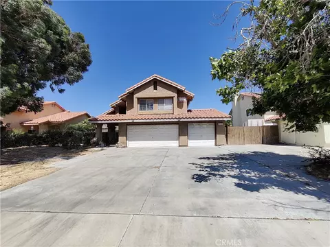 37928 50th St E, Palmdale, CA 93552