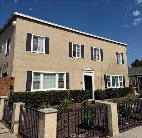 1323 Walnut Ave, Long Beach, CA 90813