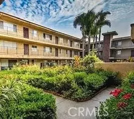 8505 Columbus Ave #315, North Hills, CA 91343