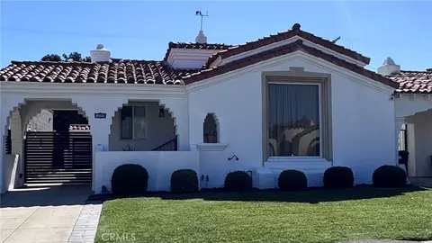 1260 W 81st, Los Angeles, CA 90044