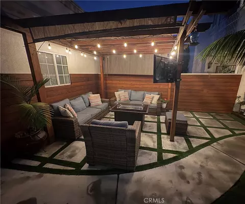 2751 W 235th St, Torrance, CA 90505