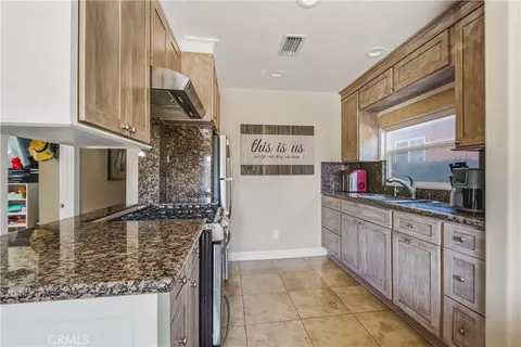 Kitchen - 2151 E Spaulding Ct, Long Beach, CA 90804 photo 1 of 3