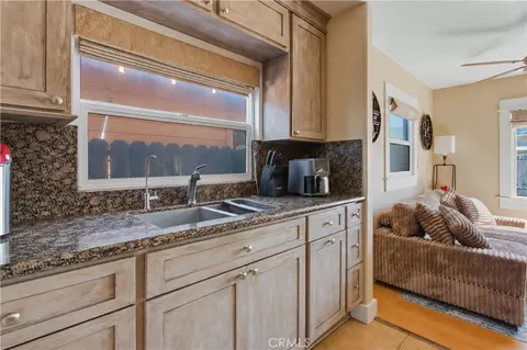 Kitchen - 2151 E Spaulding Ct, Long Beach, CA 90804 photo 3 of 3