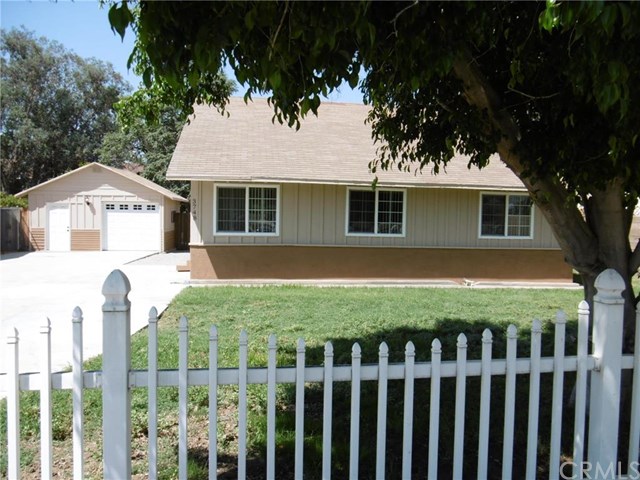 3748 Myers St, Riverside, CA 92503 photo 1