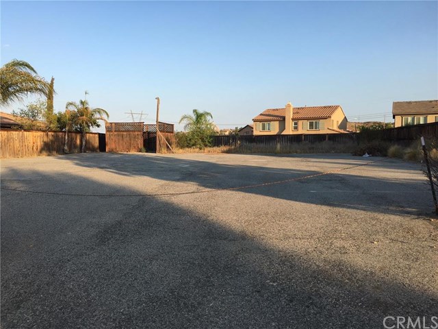 191 Monument Pkwy, Perris, CA 92570 photo 1