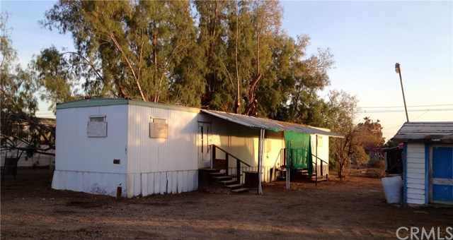 263 E 5th St, Niland, CA 92257 photo 1