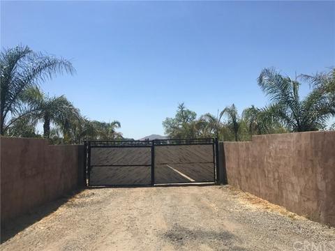 21161 Oleander Ave, Perris, CA 92570 photo 1