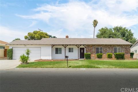 216 E Van Koevering St, Rialto, CA 92376 photo 1