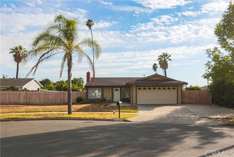 2742 Moorgate Pl, Riverside, CA 92506 photo 1