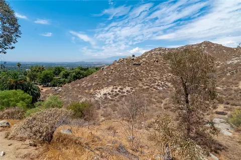 0 Rolling Rdg, Riverside, CA 92506