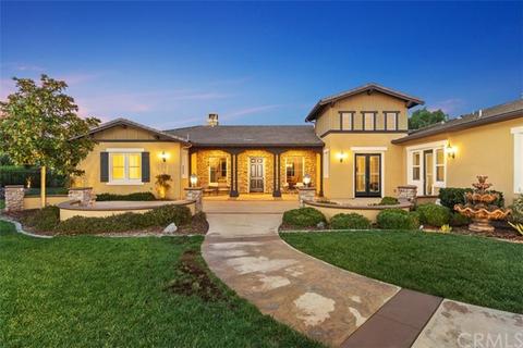 617 Crystal Mountain Cir, Riverside, CA 92506 photo 1