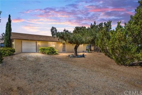 15055 Ash St, Hesperia, CA 92345 photo 1