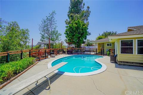 1320 Crestview Rd, Redlands, CA 92374 photo 1