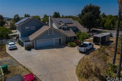 18035 Golden Leaf Ln, Riverside, CA 92504 photo 1