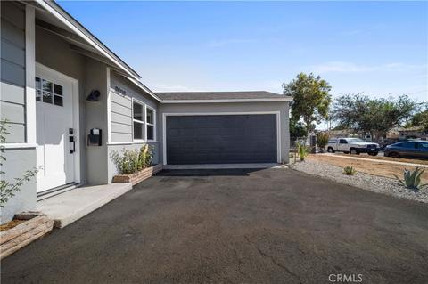 8018 Hesperia Ave, Reseda, CA 91335 photo 1
