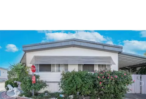 1097 N State St #143, Hemet, CA 92543