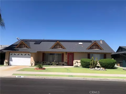 1540 W Mayberry Ave, Hemet, CA 92543