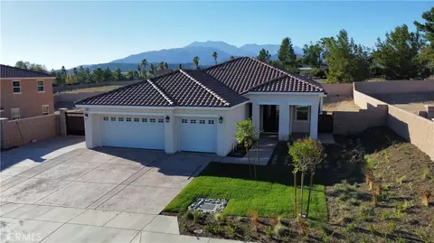 6382 N Mount Mckinley Way, San Bernardino, CA 92407