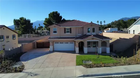 6422 N Mount Mckinley Way, San Bernardino, CA 92407