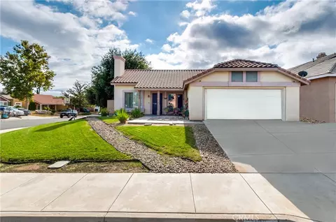 32630 Ontario Way, Lake Elsinore, CA 92530
